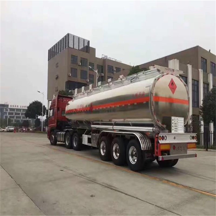 OIL TANK SEMI TRAILER