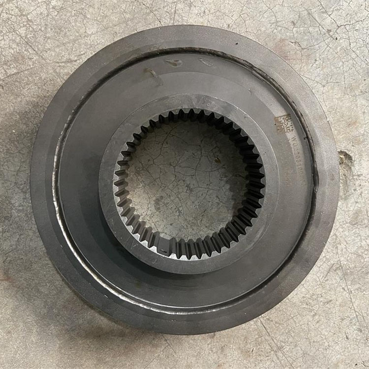 HIGH SPEED AND LOW SPEED GEAR HUB