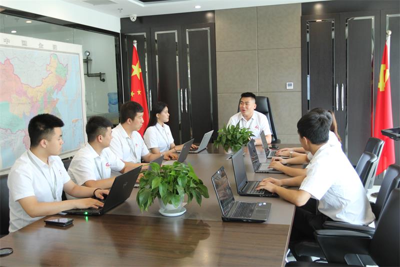 Instruire regulată pentru îmbunătățirea capacității de recepție a personalului de vânzări