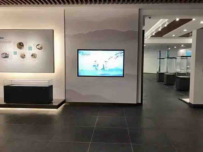 Каково использование рекламных ЖК-машин в различных отраслях промышленности?