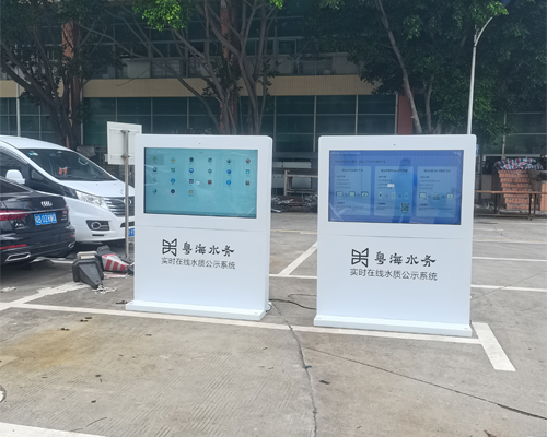 Назначение и перспективы наружной рекламной машины