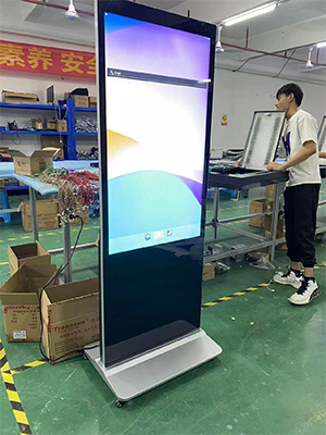 Почему вертикальные рекламные автоматы становятся все популярнее