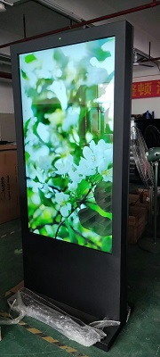 Câteva diferențe între mașinile de publicitate LCD pentru exterior și interior(2)