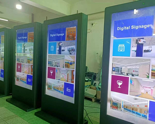 Conosci una macchina pubblicitaria che può essere utilizzata all'aperto?(1)