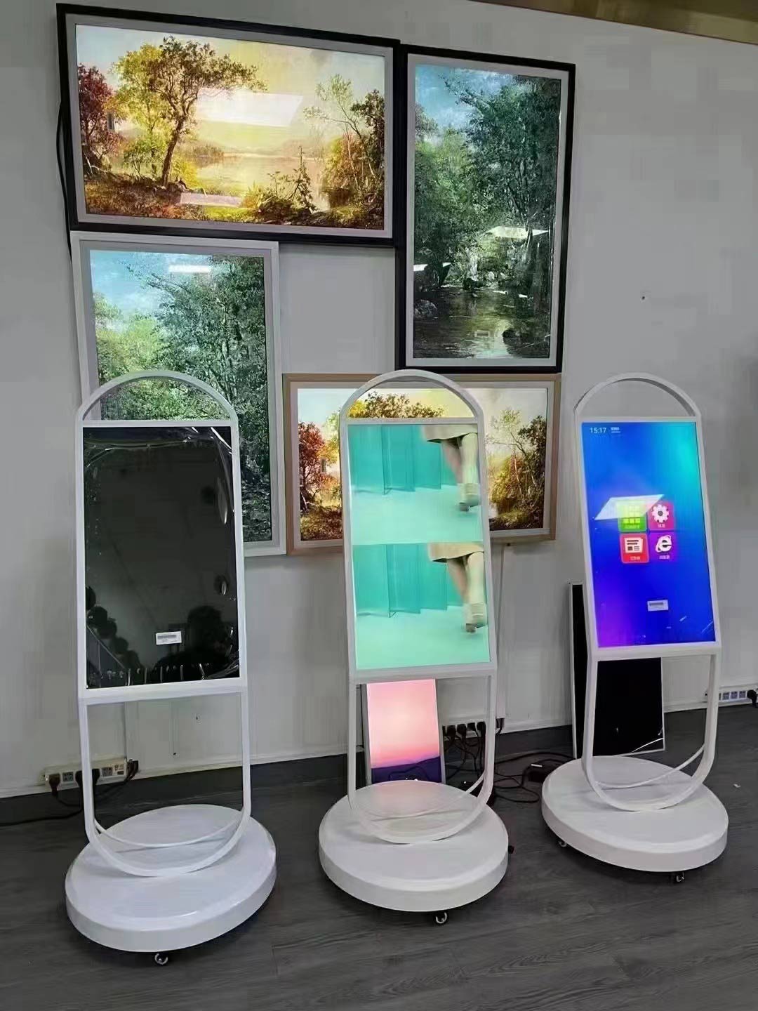 LCD touch advertising machines