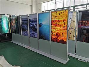 Customization options for LCD advertising machines
