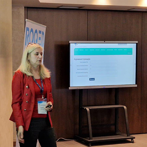 Máquina interactiva: una buena máquina para ayudar con la formación y la enseñanza.