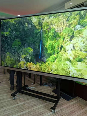 tablă interactivă la atingere cu infraroșu