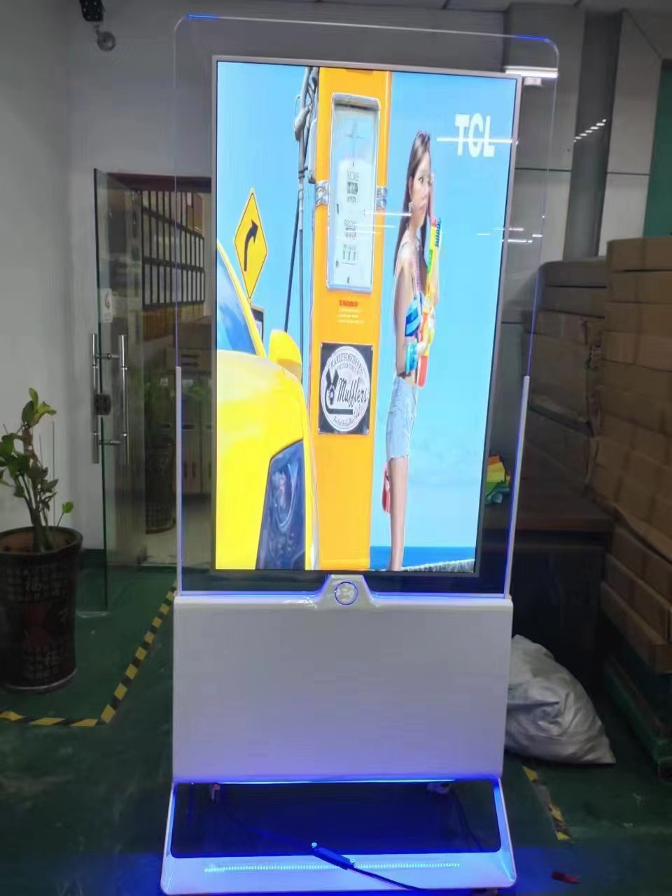 Ultra-thin advertising machine