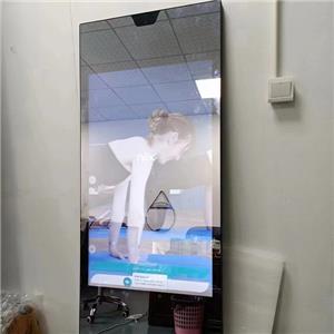 Devrim Yaratan Kapasitif Dokunmatik LCD Ayna Reklam Makinesi: Etkili Reklamlar için Son Teknoloji Bir Çözüm