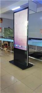 メディアプロモーションにおける縦型液晶広告機の特徴