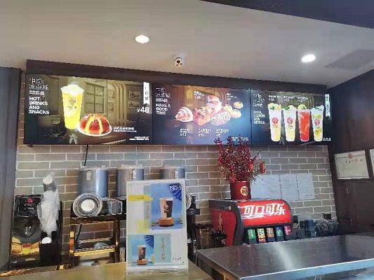 كيفية الاستفادة الكاملة من شاشات القائمة الإلكترونية الذكية متعددة الوظائف في مطعم مزدوج موزع على مستويين؟ (3)