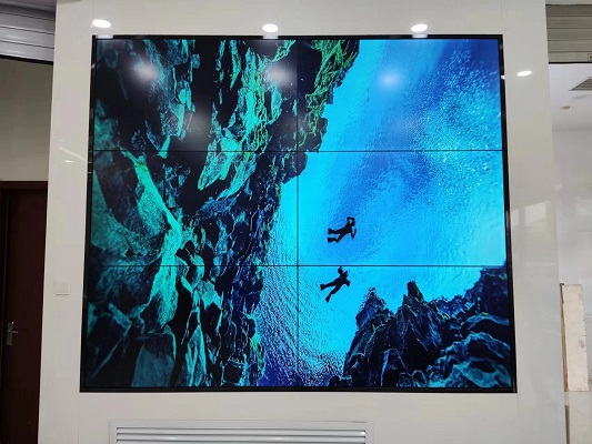 Locuri recente de instalare a peretelui video LCD(2)