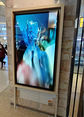 ما هو الفرق بين آلات الإعلان وأجهزة تلفزيون شاشات الكريستال السائل-2