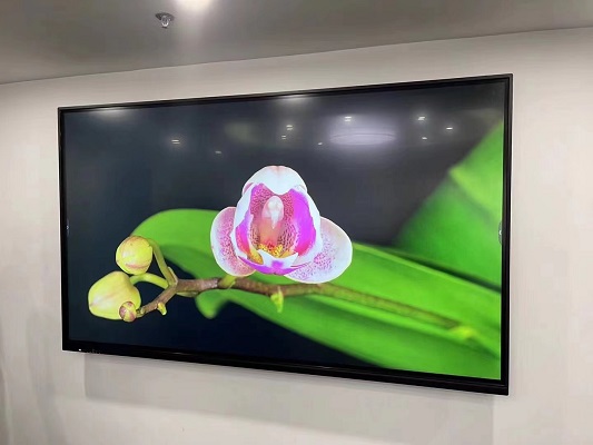 الفرق بين السبورة التفاعلية وجهاز العرض(1)