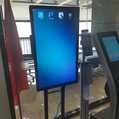 ما هي الوظائف الرئيسية لجهاز البث المباشر الكل في واحد؟