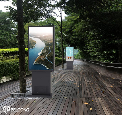 Espositore pubblicitario da terra per esterni