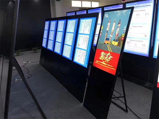 Chiosco digitale verticale portatile per interni