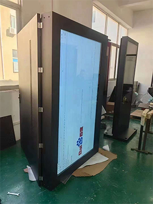 Outdoor advertising player positive feedback