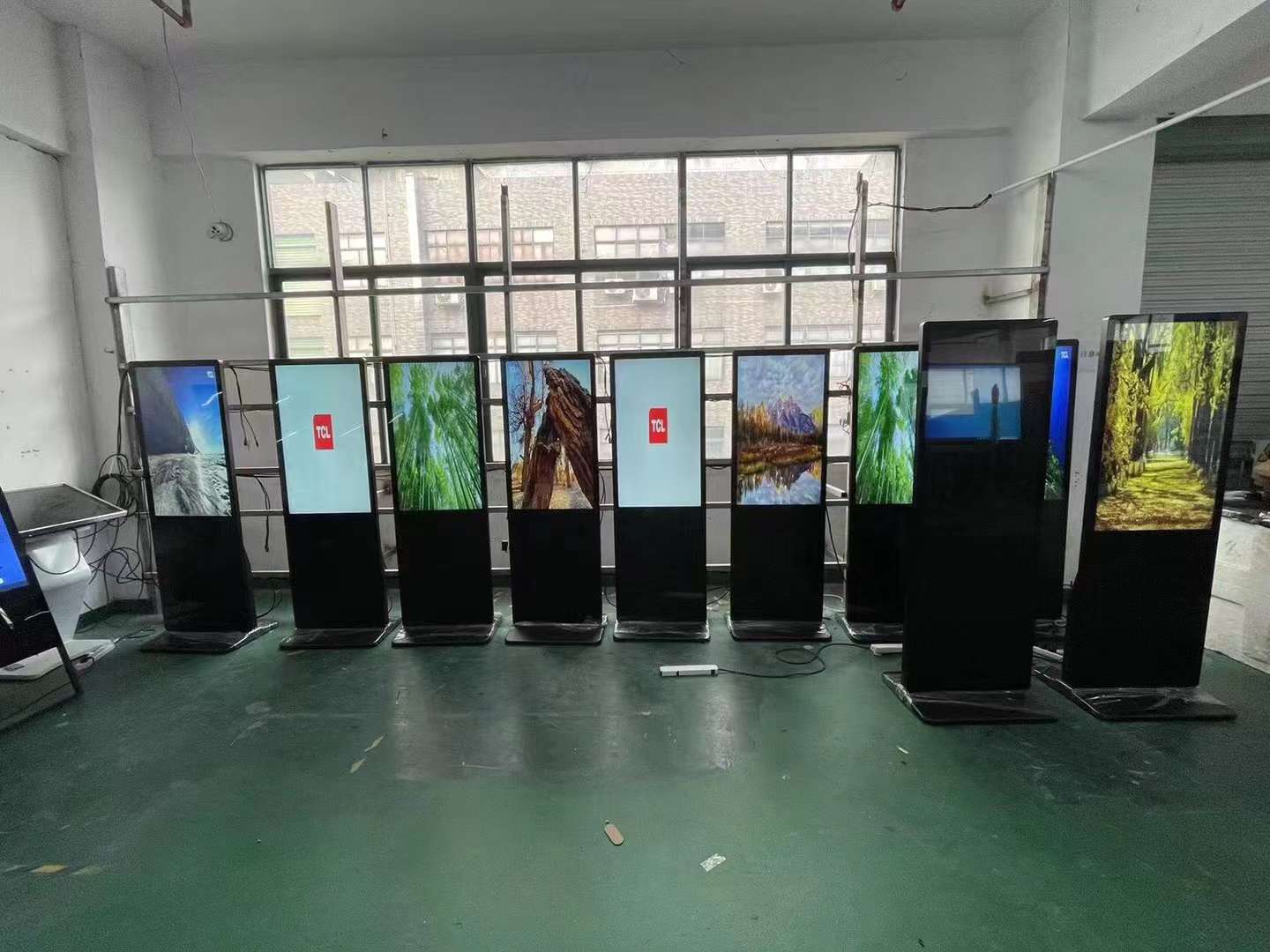 Indoor vertical advertising machine