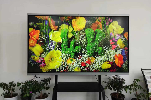 O que você deve prestar atenção ao usar um quadro branco de conferência inteligente?