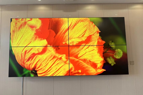 مقارنة شاشة الربط شاشة الكريستال السائل وشاشة قاد