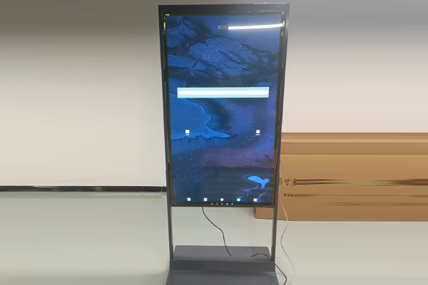 Revelando el futuro de la publicidad en escaparates: presentamos nuestras pantallas de alto brillo con tecnología Android