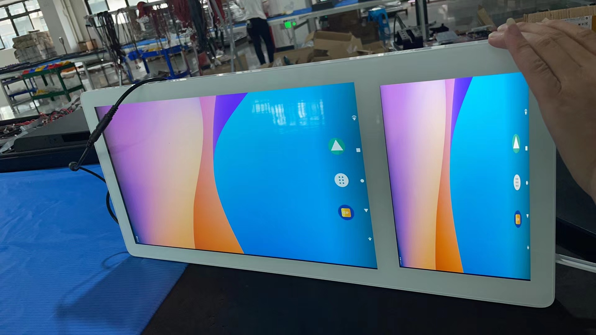 LCD Digital Signage