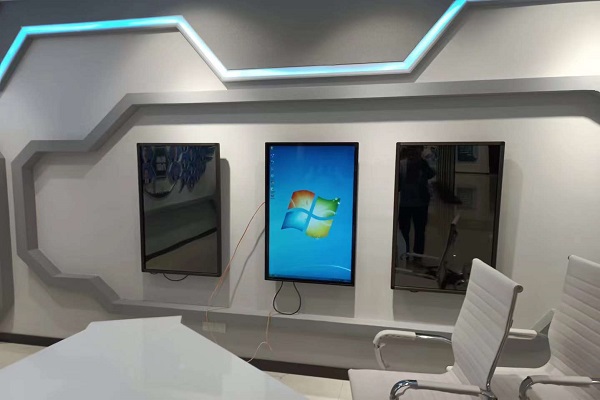 Princípio de funcionamento da máquina de publicidade montada na parede