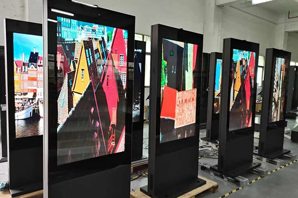 Anwendungsszenarien für Außenwerbemaschinen