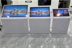 Lợi ích của việc sử dụng máy cảm ứng LCD đa chức năng trong bệnh viện là gì?