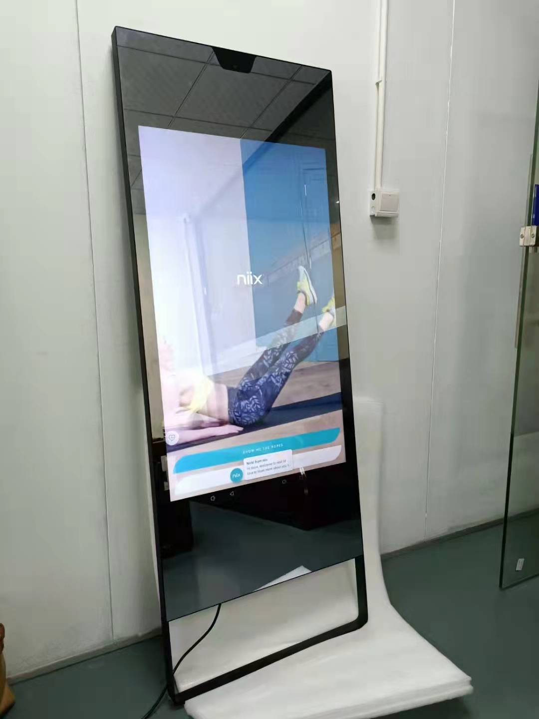 mirror advertising machine