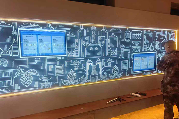 Приложение на Принадлежи LCD сплайсинг екран във виртуална реалност (VR) и разширена реалност (AR)