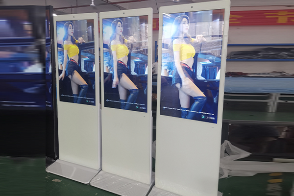 De ce sunt atât de populare aparatele de publicitate verticale? 1