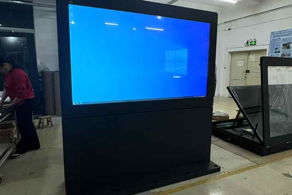 Por que as máquinas de publicidade externa são tão populares em locais pitorescos?