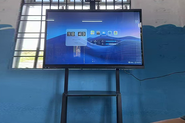 إحداث ثورة في التعاون التجاري: صعود لوحات المؤتمرات التفاعلية