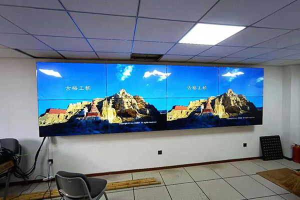 Принадлежи LCD сплайсинг екран Доклад за обратна връзка от сайта за инсталиране на клиента: 55-инчов панел BOE създава интелигентна визия с висока разделителна способност