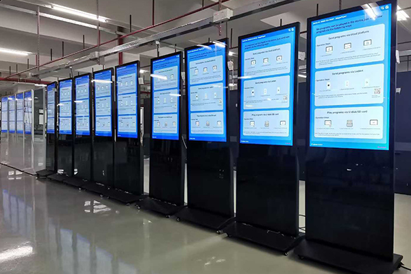 Mit Weitsicht in die Zukunft! Der neue LCD-Standwerbeautomat – Ihr Allround-Marketingtool!