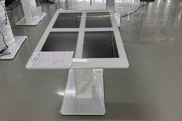 Neues Digital Signage Produkt - horizontaler Touchtisch