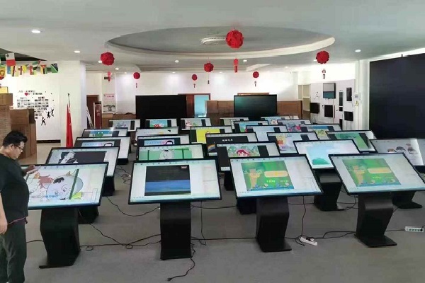 As aplicações versáteis das máquinas multifuncionais Touch Query