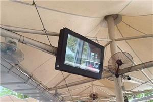 Açık Hava LCD Reklam Ekranı: Yüksek Performanslı Dijital Tabela İçin Nihai Kılavuz