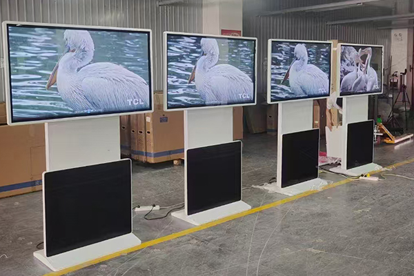 Displays publicitários de chão redefinem o futuro do varejo inteligente e da comunicação digital