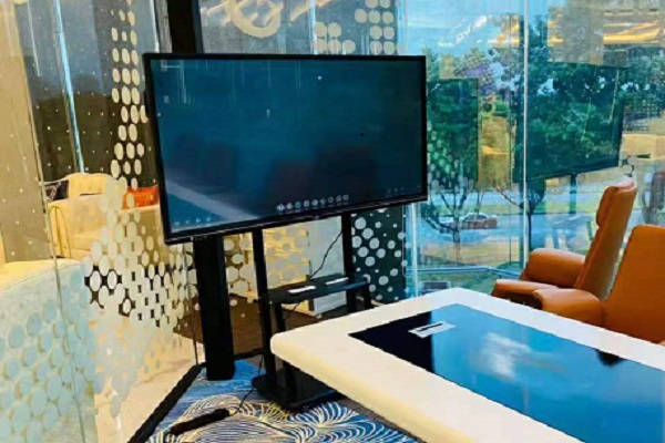 Quadro branco interativo: o motor central da interação inteligente em múltiplos cenários