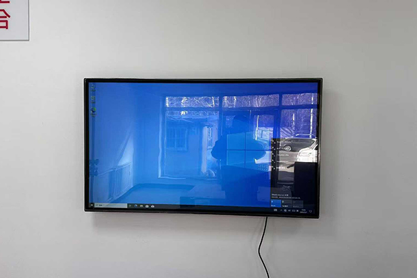 Vantagens das máquinas de publicidade montadas na parede interna