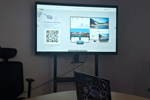 BELOONG dual-system interactive whiteboard