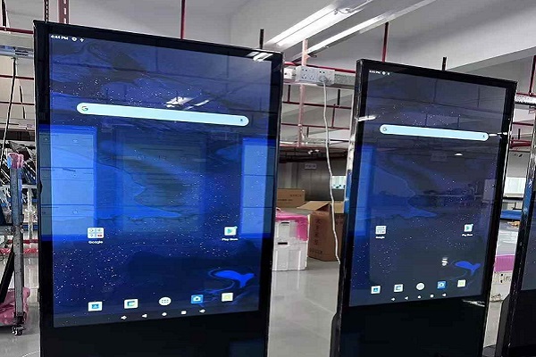 Cenários de aplicação de displays publicitários verticais Introdução