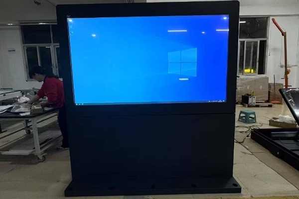 屋外広告機に属する