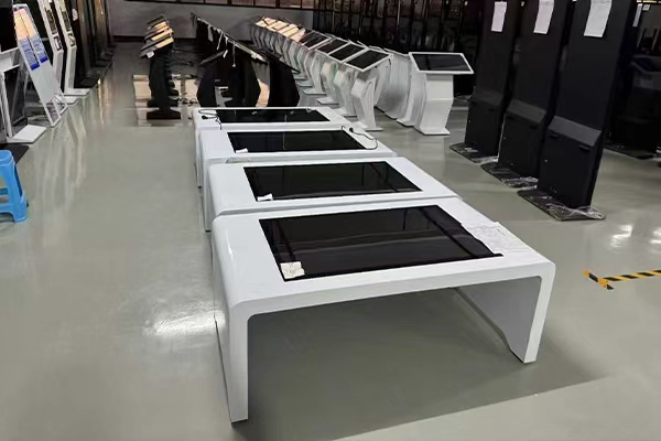 professional commercial LCD screen manufacturer