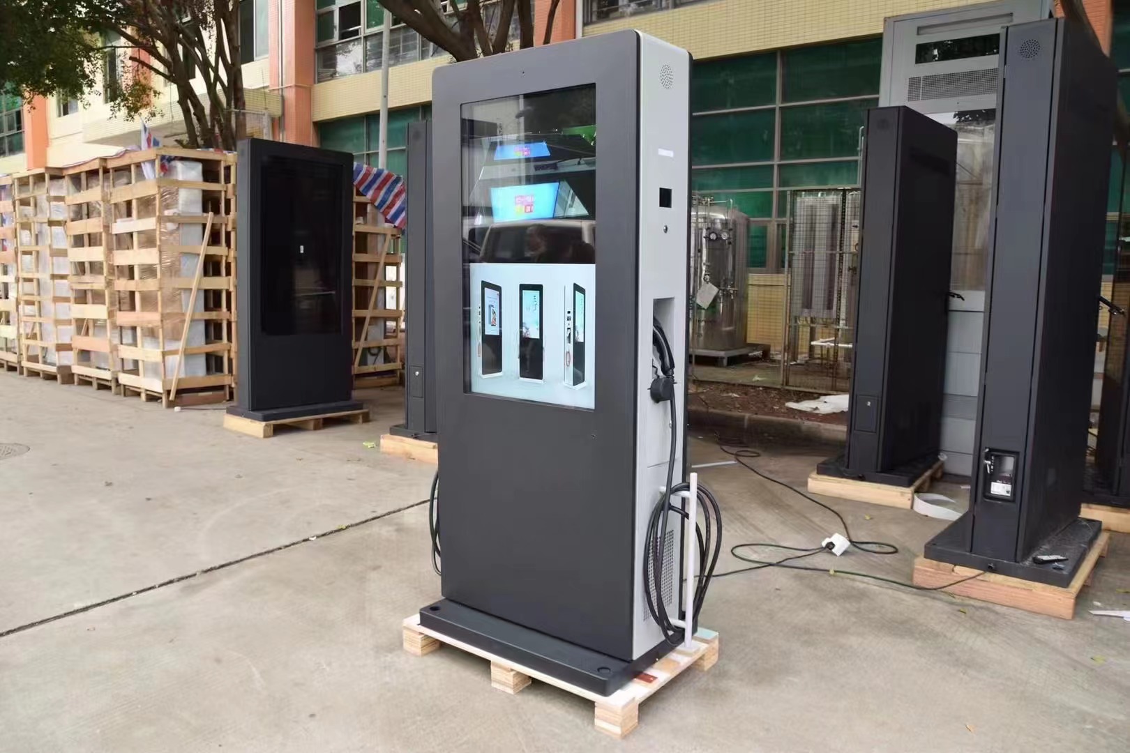 outdoor digital totems
