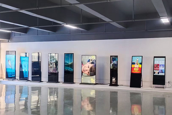 Тенденции в развитието на LCD рекламните машини в Мексико 1